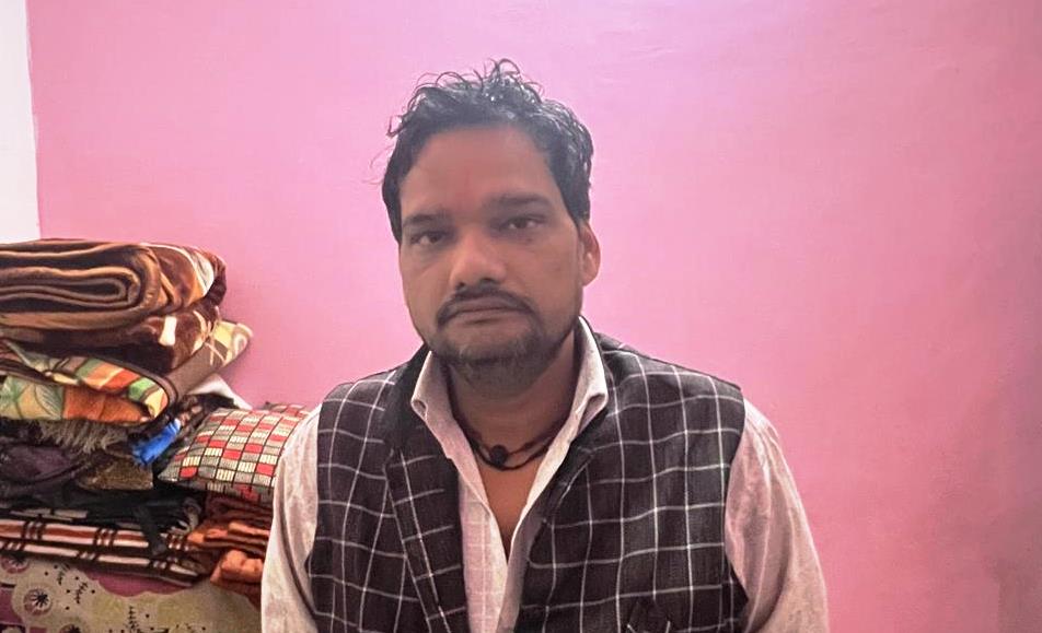 सिकंदराराऊ में चोरी की बड़ी वारदात, नगदी सहित लाखों रूपये के आभूषण चोरी, व्यापारी के उड़े होश, जांच-पड़ताल में जुटी पुलिस