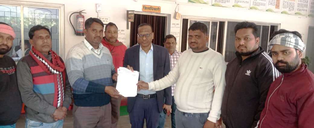 सफाई कर्मचारी मजदूर संघ ने एडीएम को दिया ज्ञापन, डीएम के नाम लिखे गए पत्र से की गई शिकायत
