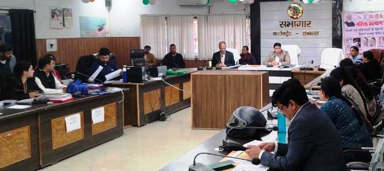 डीएम ने महिला एवं बाल विकास योजनाओं की गहन समीक्षा की, बाल सुरक्षा, पोषण, शिक्षा और एक्शन प्लान पर जोर