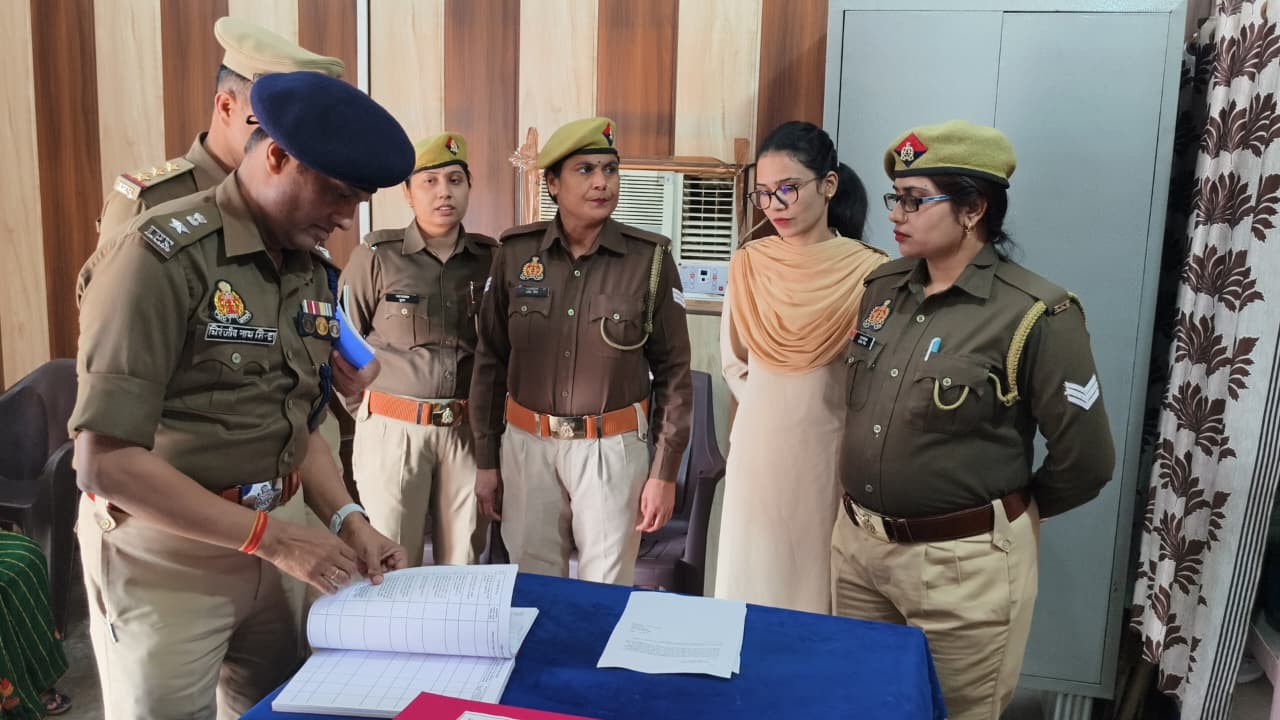 एसपी ने मुरसान थाने का अर्धवार्षिक निरीक्षण किया, अपराधियों पर सख्त निगरानी और शिकायतों केसमयबद्ध निस्तारण के निर्देश