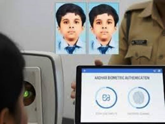 अनोखा मामला : जुड़वा भाइयों की शक्ल सूरत ही नहीं, फिंगरप्रिंट और रेटिना भी एक जैसे, जानें फिर कैसे बने आधार कार्ड?