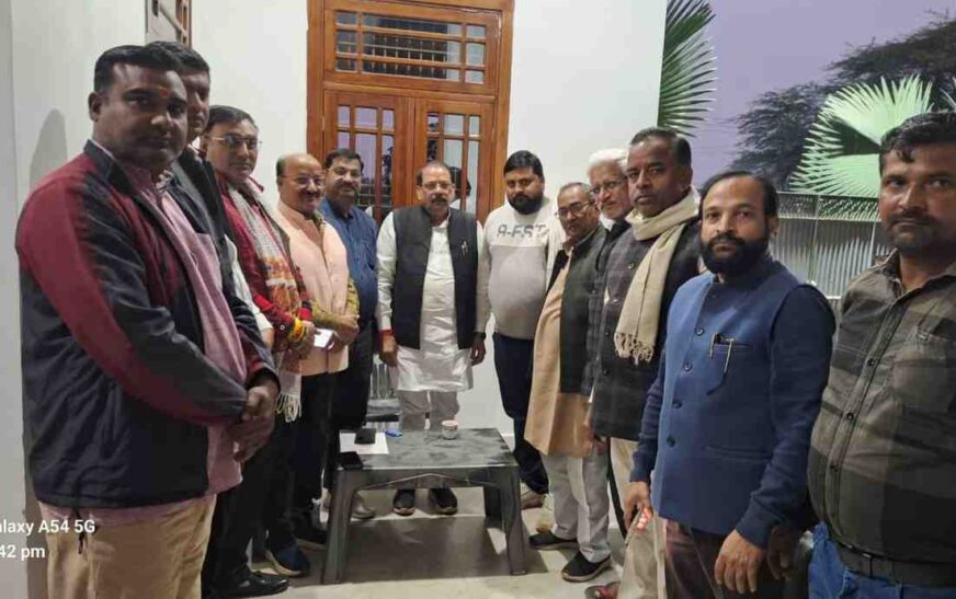 सिकंदराराऊ में सरदार पटेल की 150वीं जयंती पर भव्य रन फॉर यूनिटी और जनसभा का आयोजन