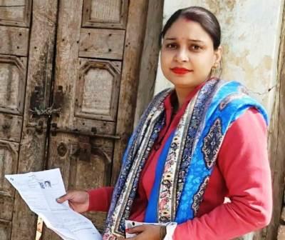 सादाबाद : निपी चौधरी बनी बीएलओ ऑफ द डे