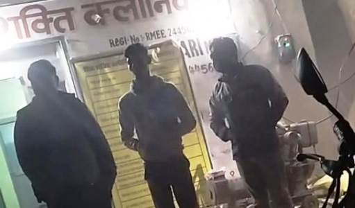 हसायन : निजी क्लिनिक में मरीज की छुट्टी और भुगतान को लेकर विवाद, पुलिस ने बीच-बचाव किया