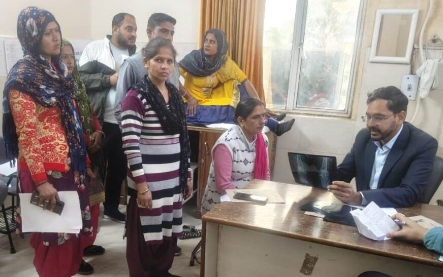 केडी हॉस्पिटल में तीन सौ से अधिक हड्डी पीड़ित लाभान्वित, विशेषज्ञ चिकित्सकों ने की निःशुल्क जांच और दिया परामर्श