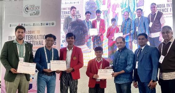 इंडिया इंटरनेशनल साइंस फेस्टिवल में चमके आरआईएस के सितारे, विज्ञान एवं प्रौद्योगिकी मंत्री से की रोबोटिक्स के बिजनेस पर चर्चा