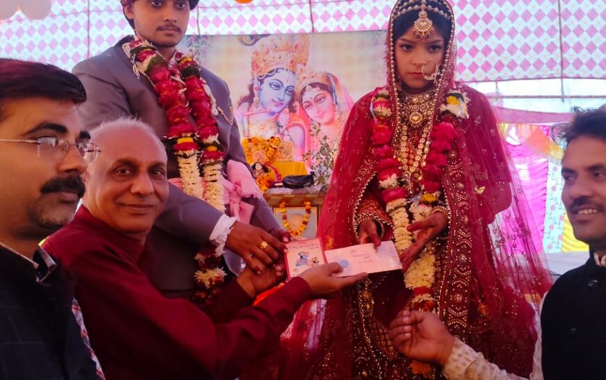 सासनी के गाँव दरकोली में श्रीमद्भागवत कथा ज्ञान यज्ञ का भव्य आयोजन, कथा के दौरान कराया विवाह