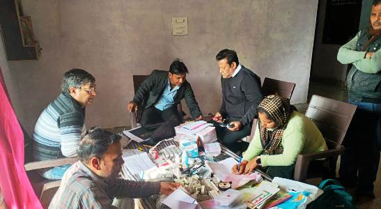 जिला प्रतिरक्षण अधिकारी ने किया नियमित टीकाकरण सत्रों का निरीक्षण, आवश्यक दिशा-निर्देश दिए