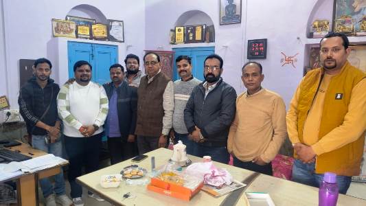 प्रेस क्लब ऑफ हाथरस ने पत्रकार और समाज हित के लिए सक्रिय कार्य करने का संकल्प लिया