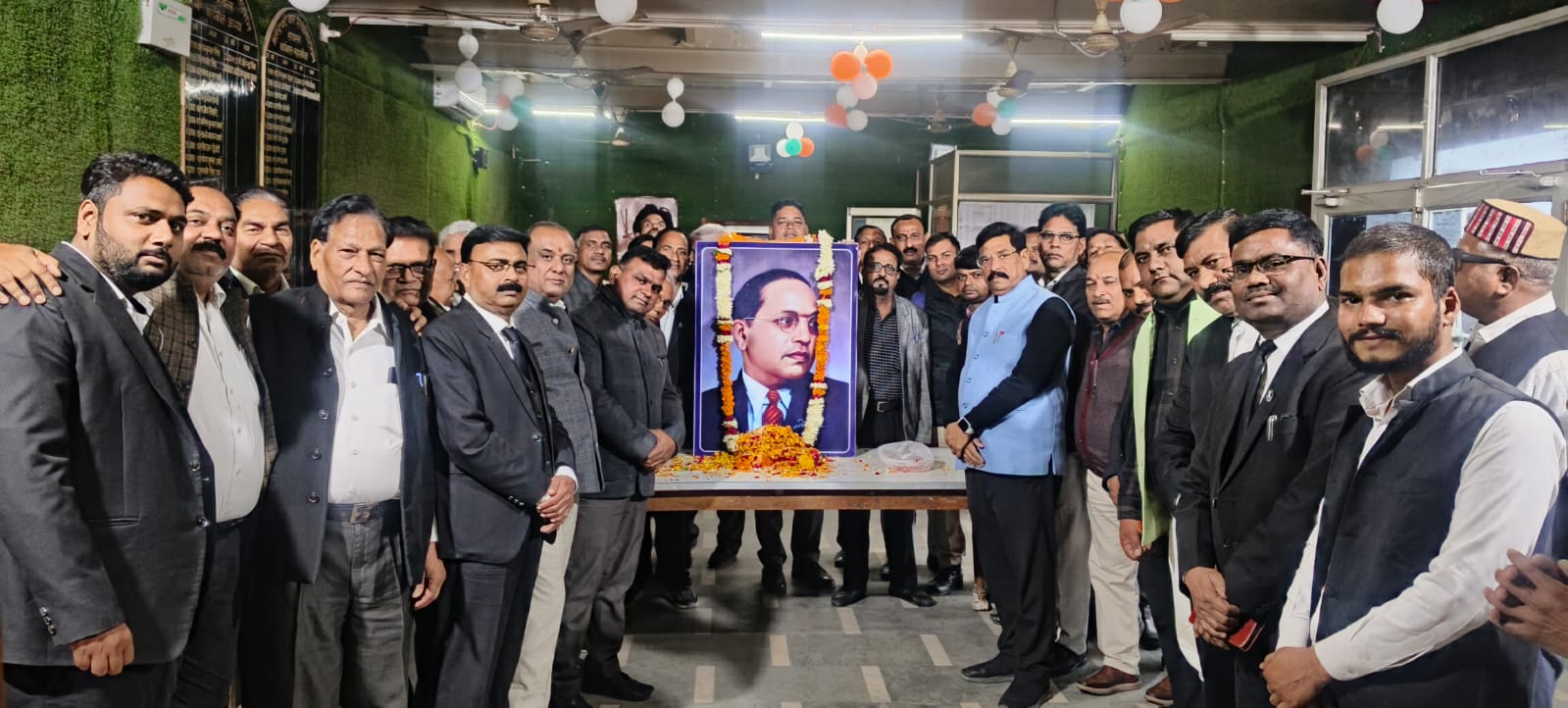 डिस्ट्रिक्ट बार एसोसिएशन ने डॉ. भीमराव अंबेडकर का परिनिर्माण दिवस धूमधाम से मनाया