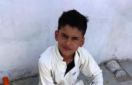 मनन शर्मा को OP पेंथर्स ने दस हजार रूपये में खरीदा