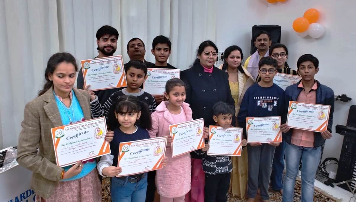 मां शारदे म्यूजिकल ग्रुप ने किया छात्र-छात्राओं की प्रतिभा का सम्मान, प्रतिभा सम्मान समारोह में बच्चों ने दिखाई कला की चमक, महिला आयोग की सदस्य रेनू गौड़ ने बच्चों को किया प्रोत्साहित