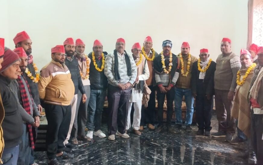 दरियापुर और जलालपुर में हुई मतदाता पुनरीक्षण अभियान की समीक्षा, समाजवादी पार्टी की आगामी योजनाओं पर हुई चर्चा