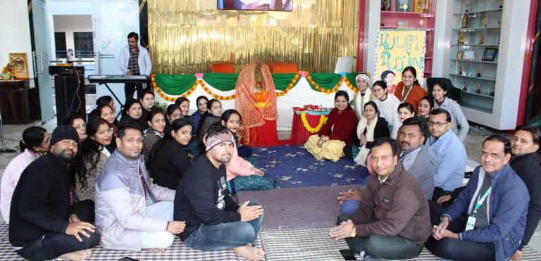 विनायक इंटरनेशनल स्कूल में हर्षोल्लास के साथ मनाया ‘तुलसी पूजन दिवस’