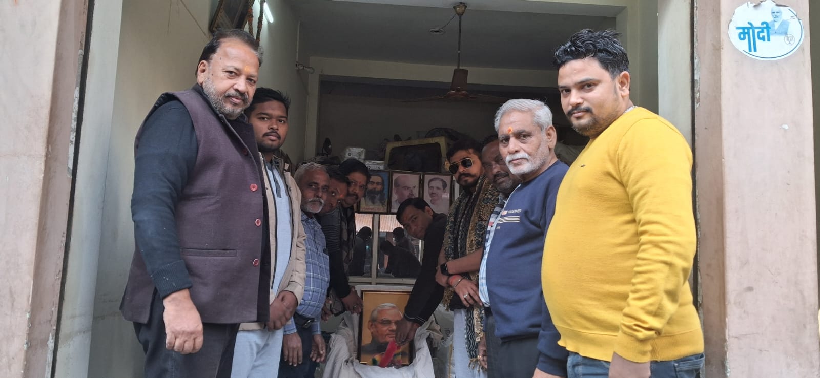 पुरदिलनगर में भाजपा कार्यालय पर अटल बिहारी वाजपेयी की 101वीं जयंती मनाई