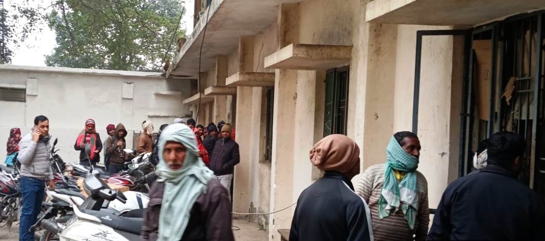 हाथरस में तीन जनवरी तक ब्याज राशि पर 100 प्रतिशत और मूलधन पर मिलेगी 25 प्रतिशत रियायत, बिजली विभाग ने बिजली बिल राहत योजना के पहले चरण का समय बढ़ाया, उपभोक्ताओं से लाभ उठाने की अपील