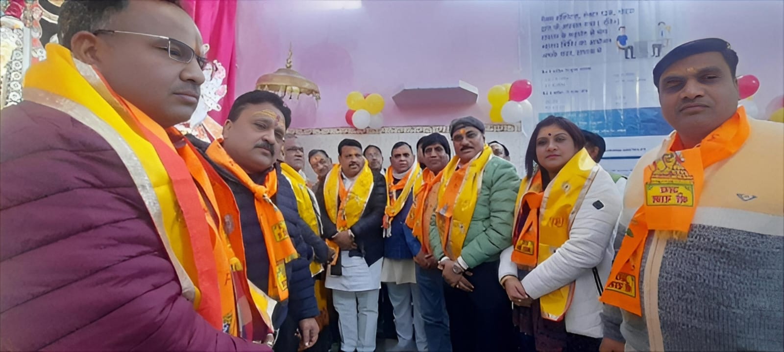 हाथरस में श्री अग्रवाल सभा ने कराया श्री गिरिराज महाराज की अन्नकूट प्रसादी का भव्य आयोजन