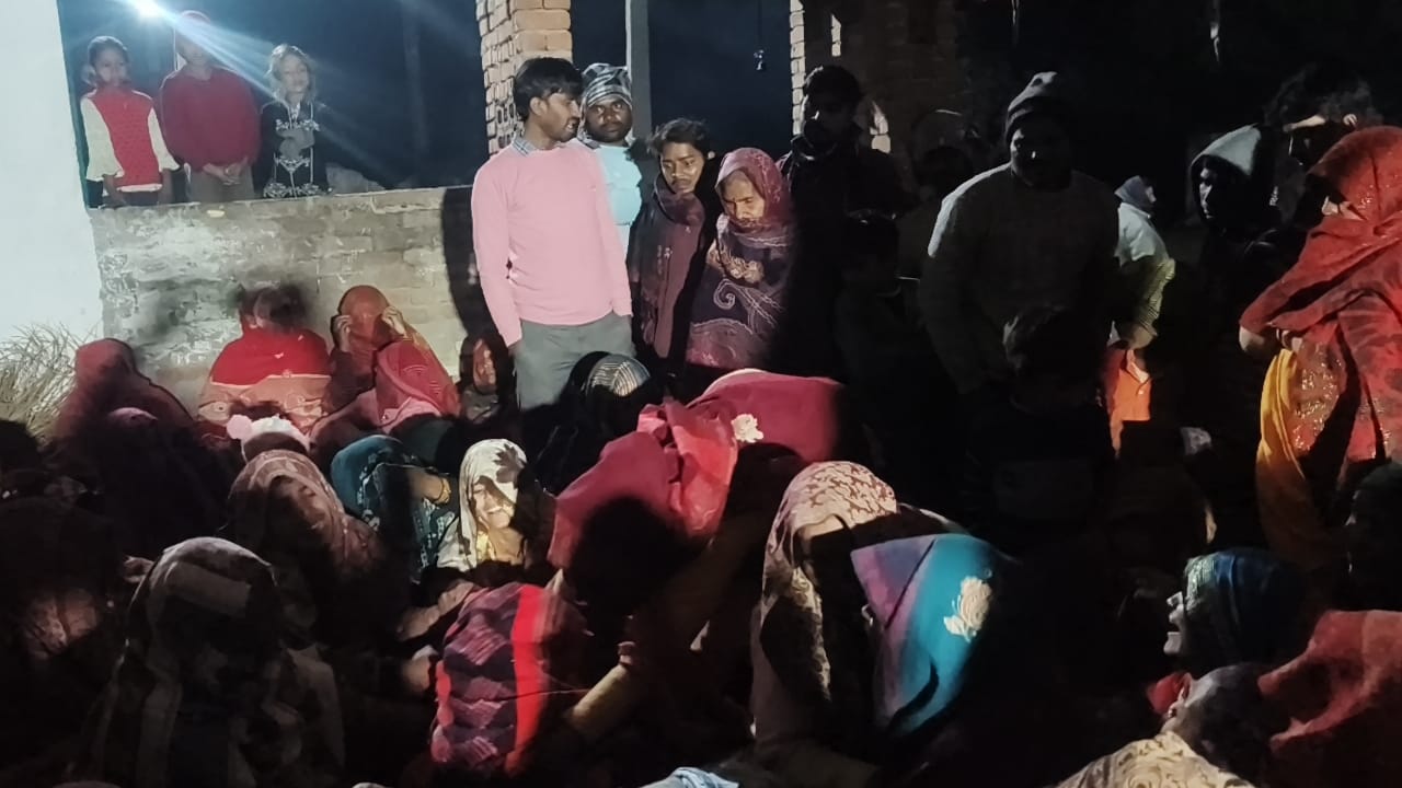 हसायन : नहर किनारे मिट्टी खिसकने से महिला की मौत, ग्रामीणों में शोक की लहर