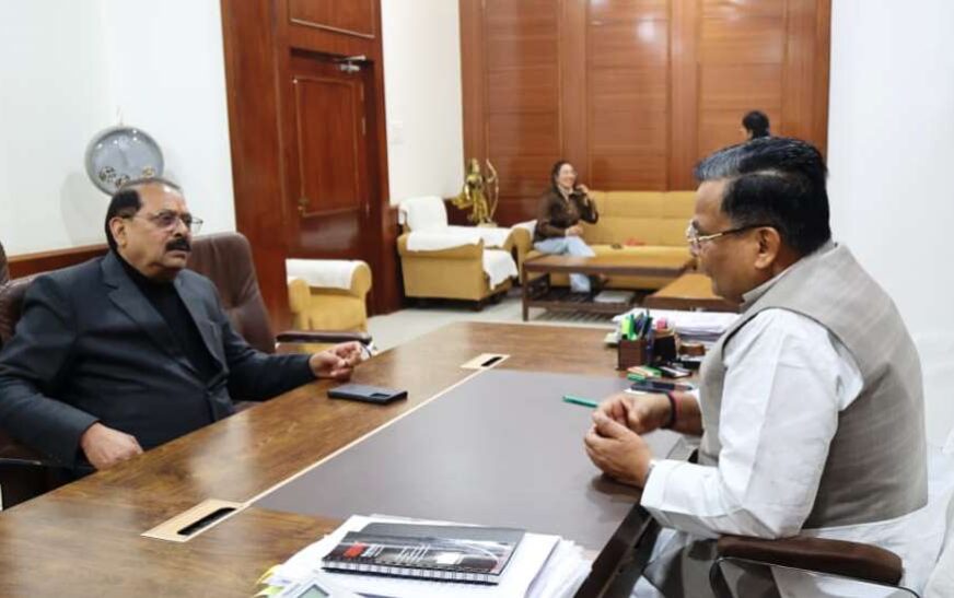 बिसाना स्थित माँ तारागढ़ मंदिर के विकास के लिए 57 लाख रुपये की प्रथम किस्त जारी, पर्यटन मंत्री जयवीर सिंह से मिले विधायक वीरेंद्र राणा, 68.77 लाख रुपये में मंदिर होगा तैयार