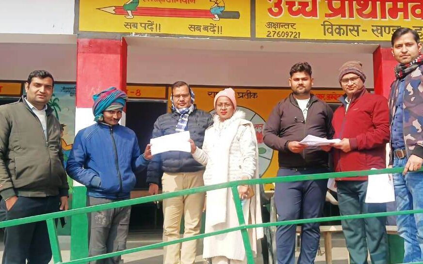 हसायन : एसआईआर अभियान के तहत ड्राफ्ट मतदाता सूची बूथों पर प्रदर्शित, मतदाताओं को नाम जांचने का मौका