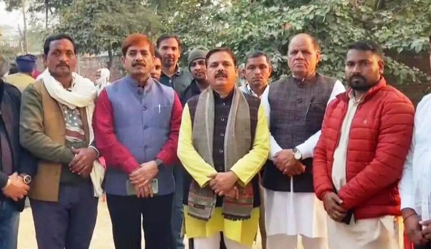 सादाबाद : हिंदू सम्मेलन के लिए बैठक में हुई चर्चा, आगामी 4 फरवरी को नौगांव में होगा हिंदू सम्मेलन, तैयारियां शुरू