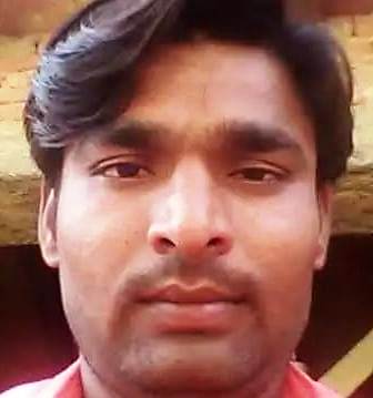 सादाबाद : सड़क दुर्घटना में बाइक सवार की मौत, आगरा रोड पर अज्ञात वाहन ने मंडी जा रहे किसान को मारी टक्कर