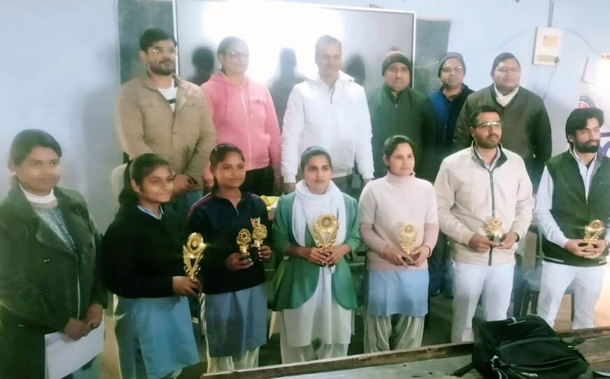 उत्तर प्रदेश स्थापना दिवस पर बागला कॉलेज में हुआ भाषण एवं क्विज प्रतियोगिता का आयोजन