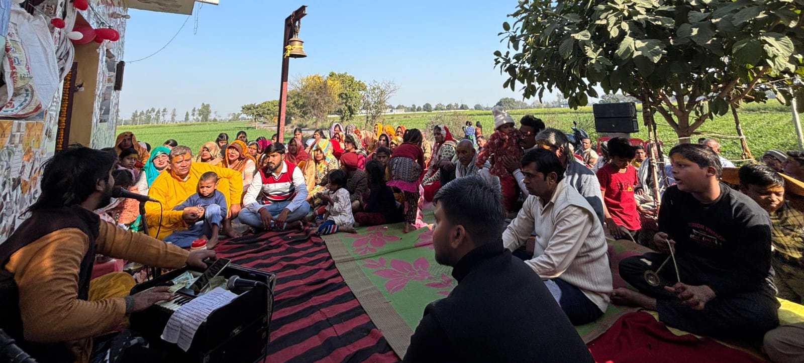 हसायन : बांके बिहारी के दरबार में शिव विवाह के साथ मनाया प्राकट्योत्सव