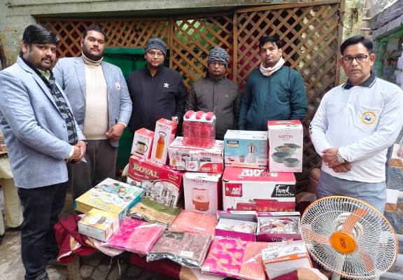 निःस्वार्थ सेवा संस्थान ने जरूरतमंद परिवार की बिटिया की शादी पर दिया कन्यादानस्वरूप सामान