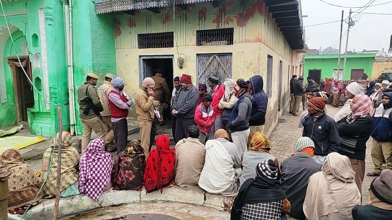 हसायन : बुजुर्ग महिला की संदिग्ध परिस्थितियों में हुई मौत, बरामदे में मिला महिला का शव, लूटपाट की आशंका