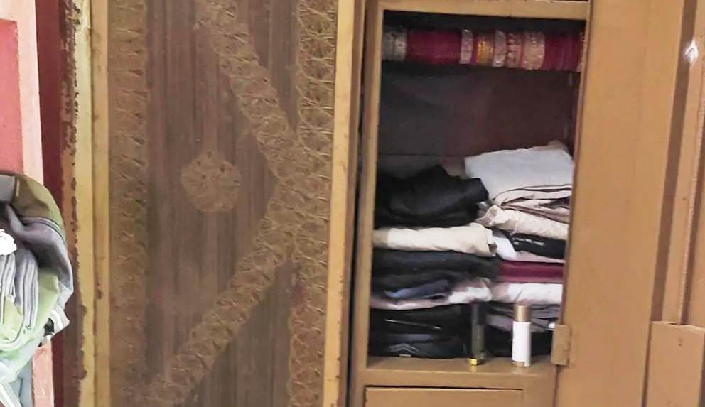 सादाबाद : आभूषण और नगदी उड़ा ले गए बदमाश, गांव नगला विशी की घटना, भागवत सुनने गए थे घर के लोग