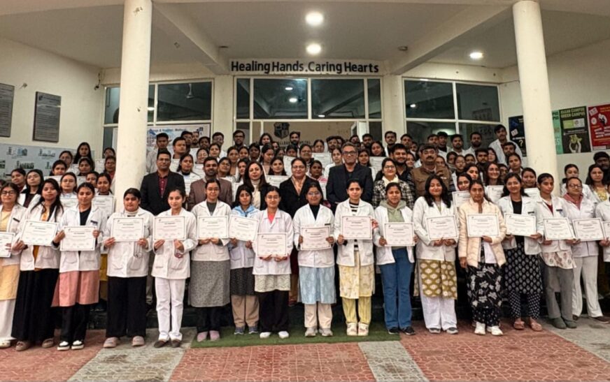 दंत चिकित्सकों को दी कैंसर की रोकथाम और स्क्रीनिंग की जानकारी, के.डी. डेंटल कॉलेज में निवारक ऑन्कोलॉजी पर सीडीई आयोजित