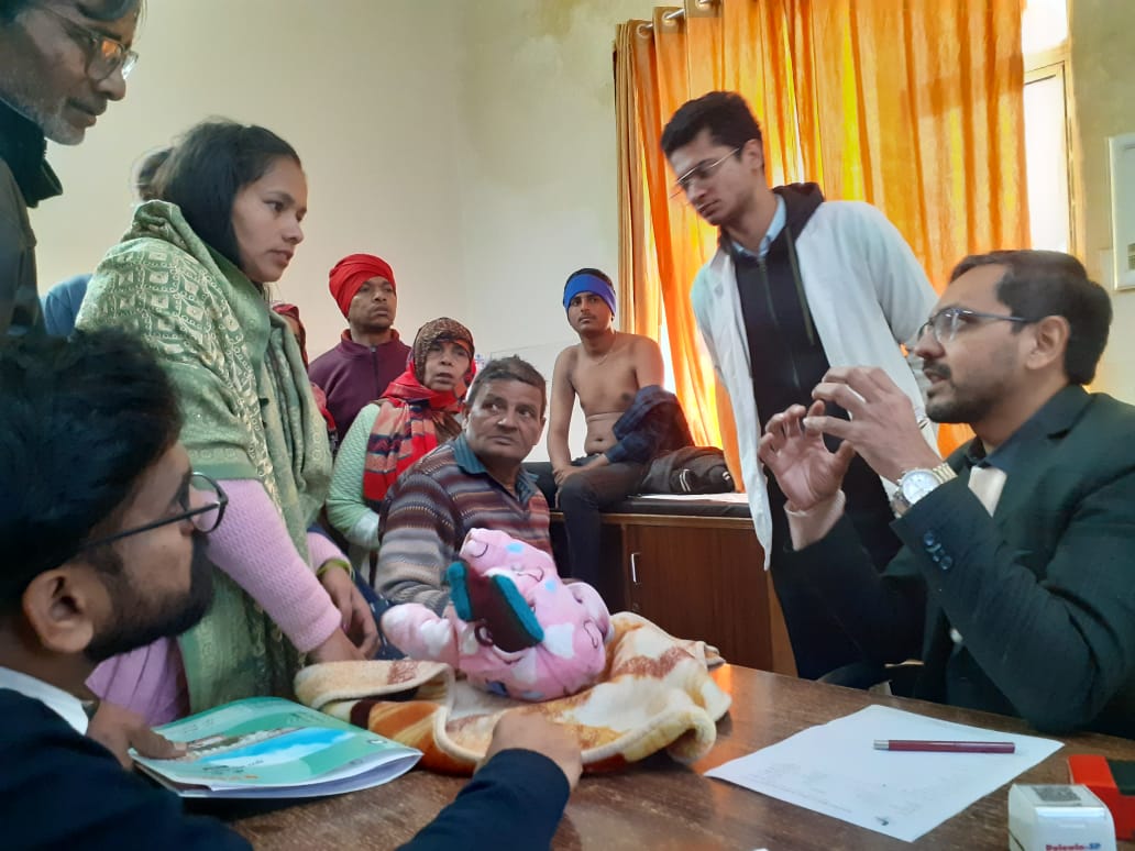 के.डी. हॉस्पिटल में दो सौ से अधिक हड्डी रोग पीड़ित लाभान्वित, विशेषज्ञ चिकित्सकों ने मरीजों को निःशुल्क जांच कर दिया परामर्श