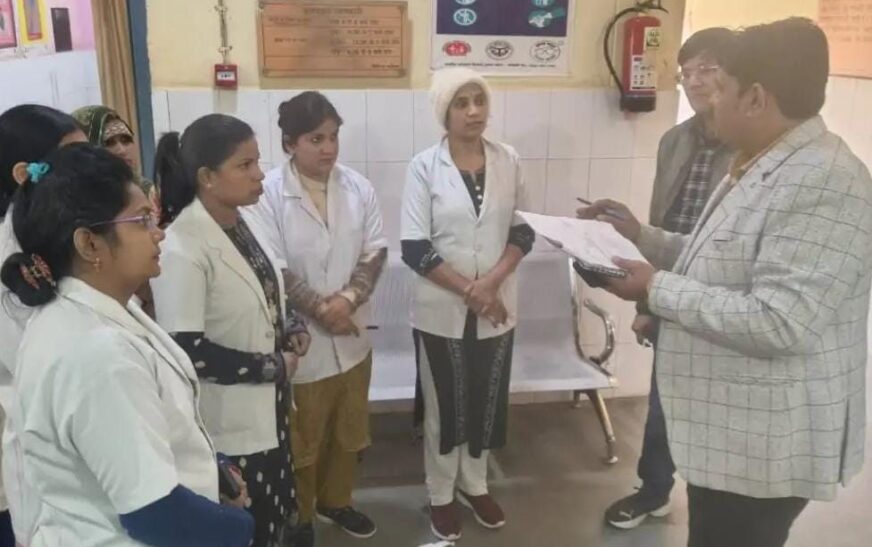 सादाबाद : लखनऊ की टीम ने किया सीएचसी का निरीक्षण