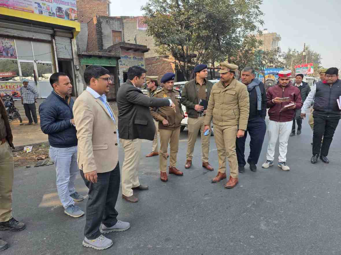 सादाबाद : तीन ब्लैक स्पॉट चिह्नित, 11 अनाधिकृत कट होंगे बंद