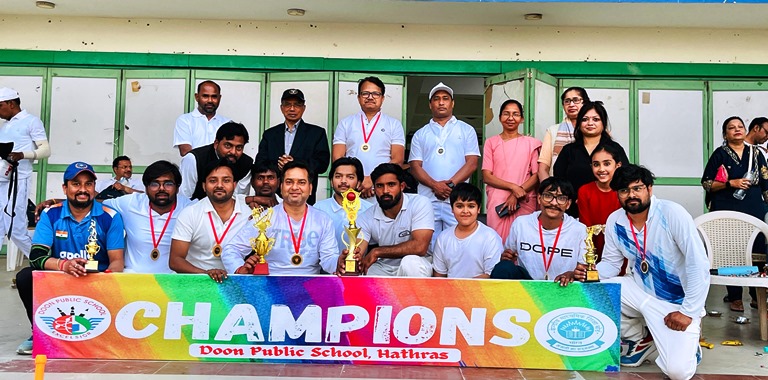 दून पब्लिक स्कूल के मैदान पर हुआ रोमांचक टी-20 क्रिकेट मुकाबला