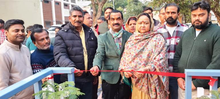 मुरसान ब्लॉक परिसर में पेयजल टंकी का लोकार्पण, राहगीरों व किसानों को मिलेगा शुद्ध पेयजल