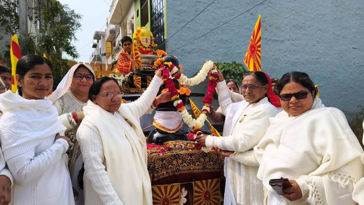 महाशिवरात्रि महोत्सव का भव्य शुभारंभ, ब्रह्माकुमारी बहनों ने निकाली शिव दर्शन यात्रा
