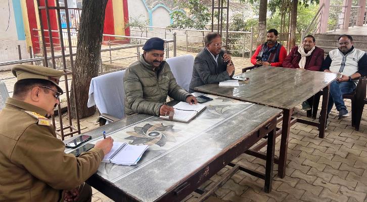 सिकंदराराऊ कोतवाली में महाशिवरात्रि व शब-ए-बारात को लेकर पीस कमेटी की हुई बैठक