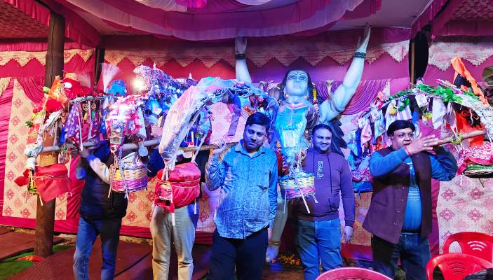 महाशिवरात्रि पर विशाल कांवड़िया शिविर का हुआ आयोजन, श्रद्धालुओं के लिए जलपान व विश्राम की हुई व्यवस्था