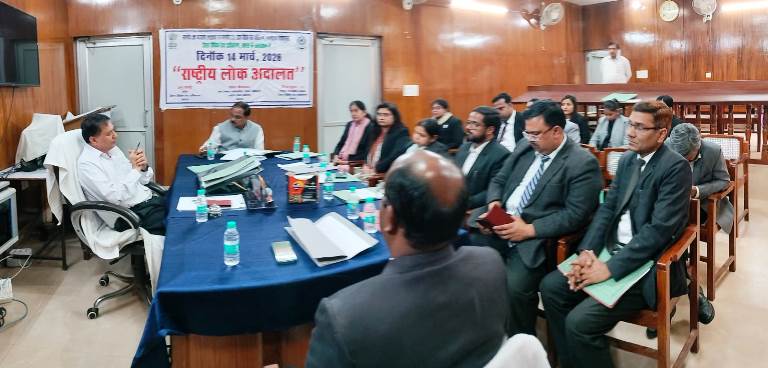 हाथरस में 14 मार्च को लगेगी राष्ट्रीय लोक अदालत, आपसी सुलह से खत्म होंगे मुकदमों के विवाद, जनपद न्यायाधीश ने दिए अधिक से अधिक वाद निस्तारण के निर्देश