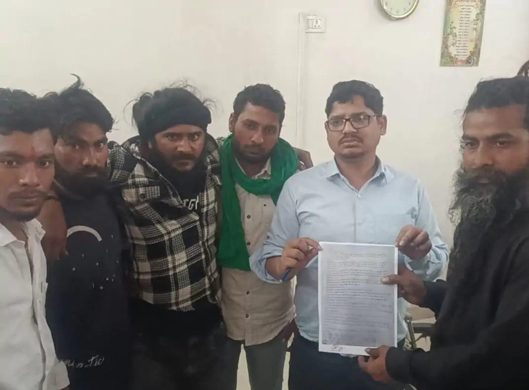 सादाबाद : गौशाला में अनियमितता को लेकर सौंपा ज्ञापन, गौसेवक की मौत को बताया संदिग्ध, एसआईटी गठन की मांग