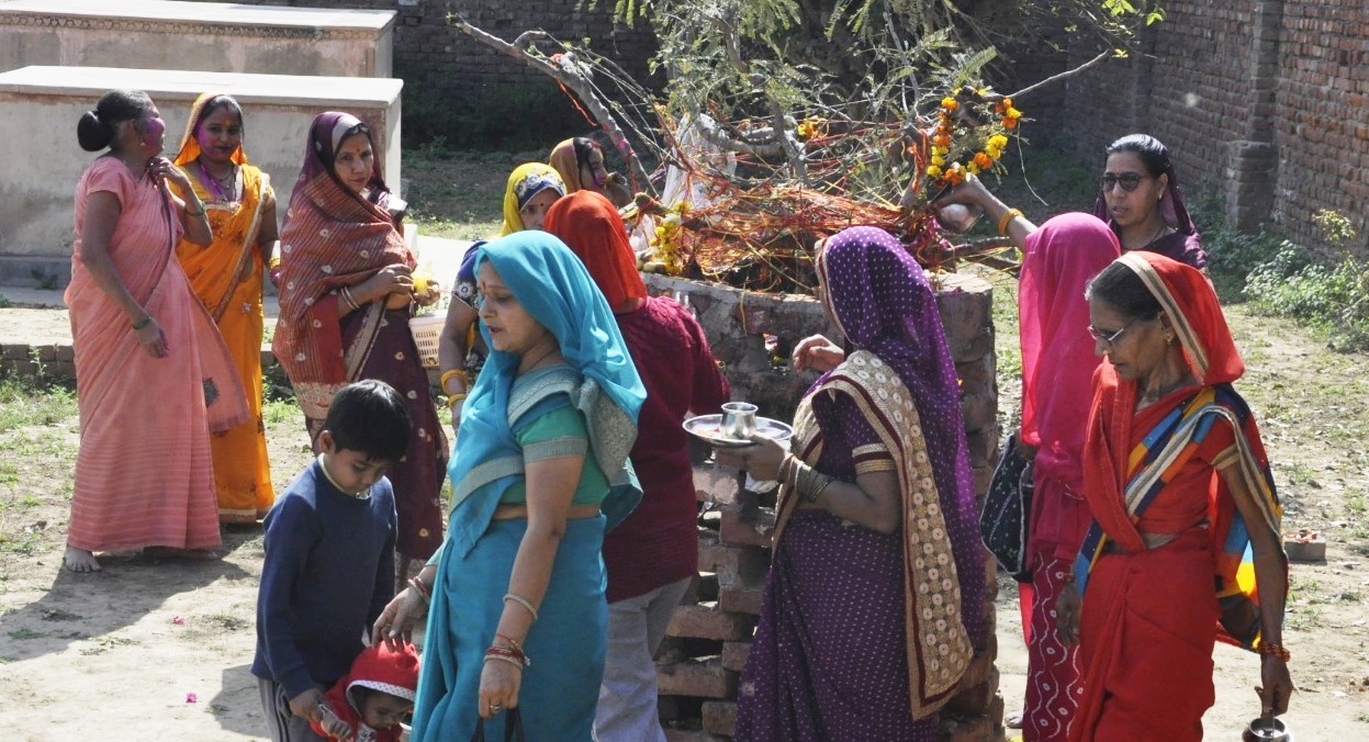 हाथरस में श्रद्धा और भक्ति के साथ मनाई गई आमलकी एकादशी