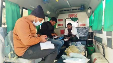 हसायन : आपातकालीन चिकित्सा सेवा व जननी शिशु सुरक्षा एम्बुलेंस की गुणवत्ता का गुणवता अधिकारी ने किया मासिक निरीक्षण, गुणवत्ता क्वालिटी आडिट अधिकारियों ने परखी एम्बुलेंस की व्यवस्था