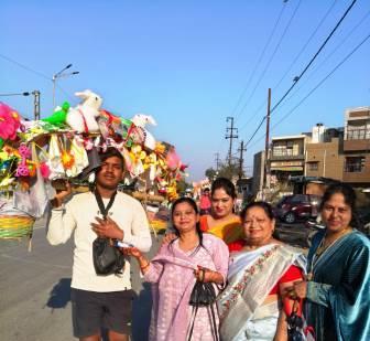 अखिल भारतीय वार्ष्णेय महिला एसोसिएशन ने किया कांवड़ियों का स्वागत