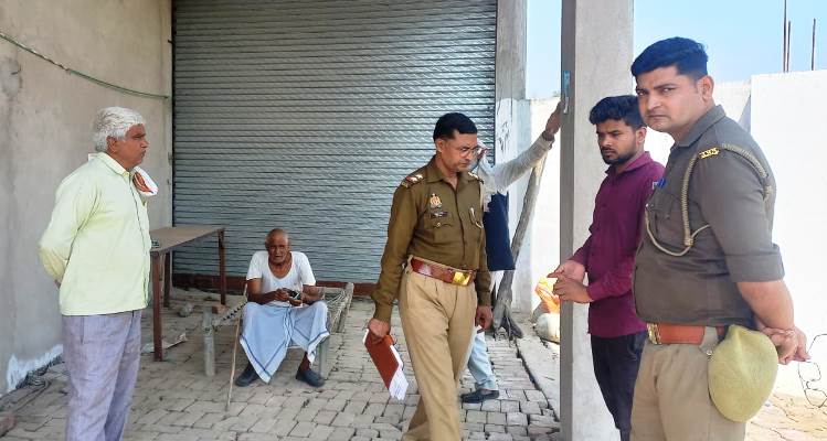 हसायन : स्विमिंग पूल के ताले तोड़कर बैटरियां व अन्य सामान ले गए चोर, पुलिस जांच में जुटी