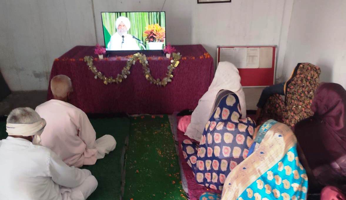 हसायन : पिछौंती में सावन कृपाल आश्रम द्वारा भव्य सत्संग का आयोजन, संत राजिंदर सिंह के आध्यात्मिक संदेशों से निहाल हुए श्रद्धालु