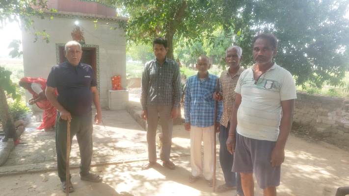 हसायन : नवरात्रि में माता के मंदिर से पीतल के घंटे चोरी, ग्रामीणों में भारी रोष