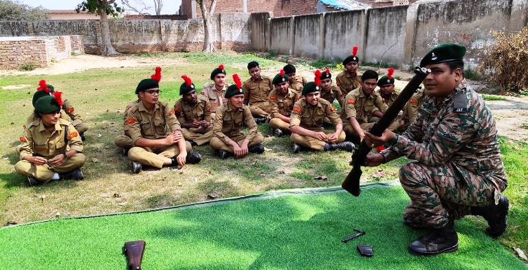 सेकसरिया सुशीला देवी पब्लिक स्कूल में एनसीसी ‘ए’ सर्टिफिकेट का प्रैक्टिकल परीक्षण संपन्न