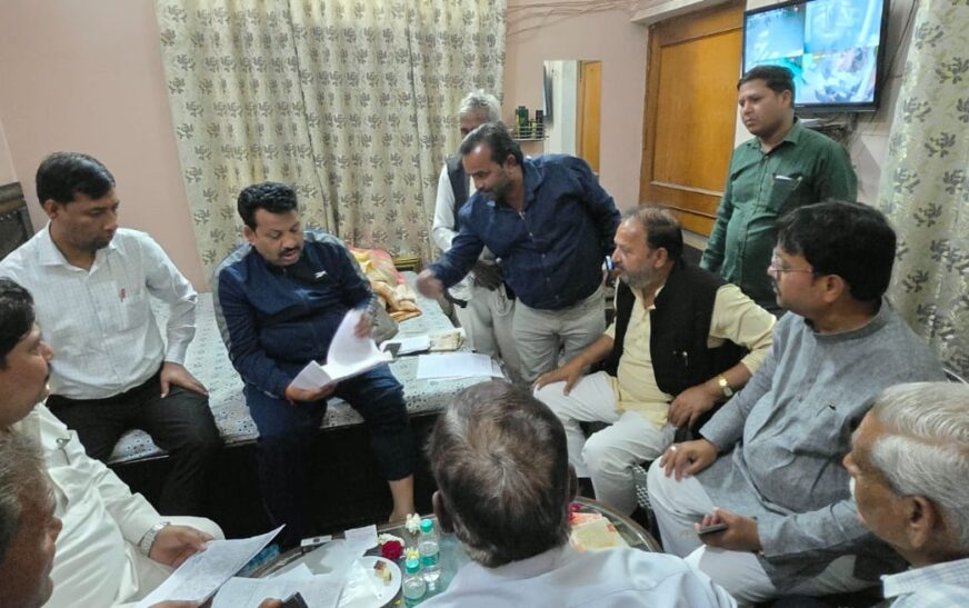 पुरदिलनगर : दंगल परिसर पर अवैध कब्जे को लेकर सांसद से मिला प्रतिनिधिमंडल, अनूप प्रधान ने अफसरों को दिए निर्देश